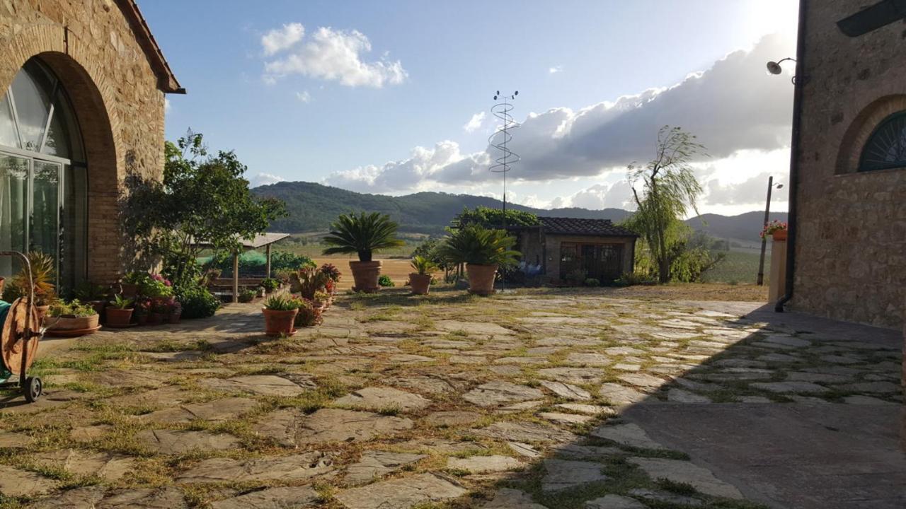 Agriturismo Casa Montecucco Giuncarico Ngoại thất bức ảnh
