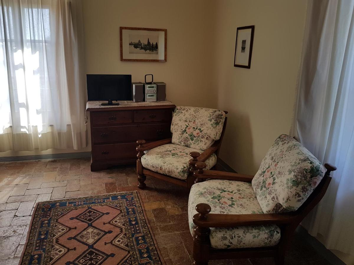 Agriturismo Casa Montecucco Giuncarico Ngoại thất bức ảnh