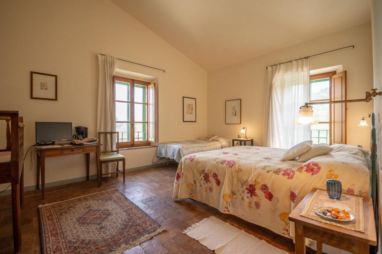 Agriturismo Casa Montecucco Giuncarico Ngoại thất bức ảnh