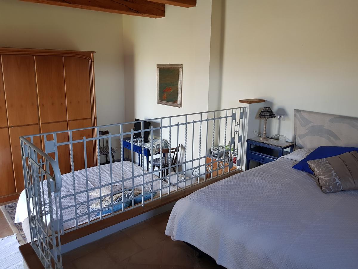 Agriturismo Casa Montecucco Giuncarico Ngoại thất bức ảnh
